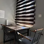 Apartman Pera 5 *